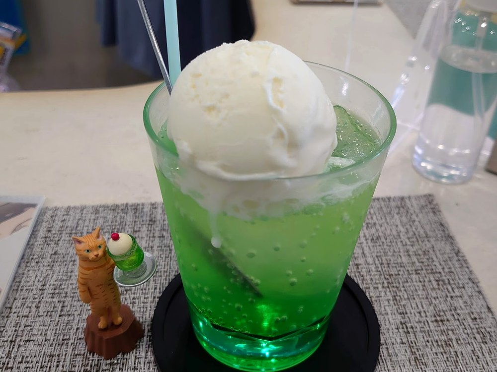 くらげ色のクリームソーダ